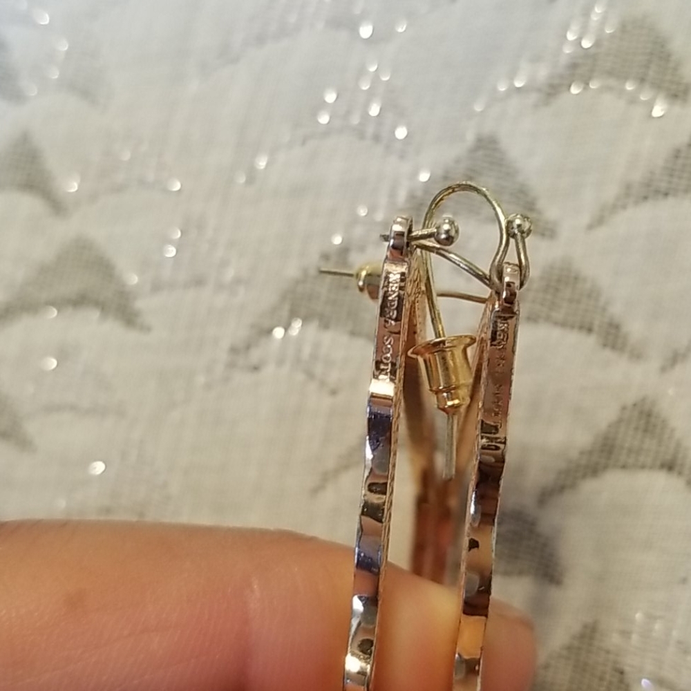 Earring - Picture 3 of 3